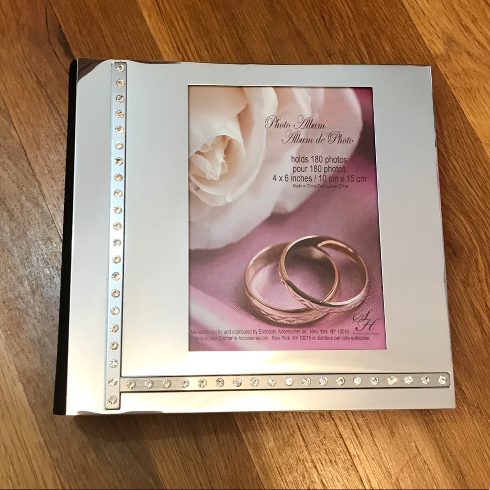 Diamond Accent Photo Album. 9x9”